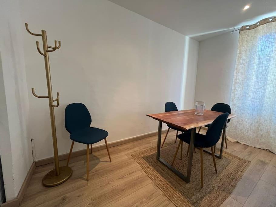 Appartement Proche Du Village Et De La Mer ลูกัท ภายนอก รูปภาพ