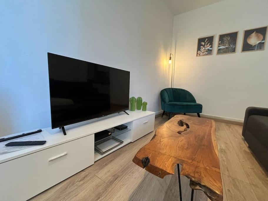 Appartement Proche Du Village Et De La Mer ลูกัท ภายนอก รูปภาพ
