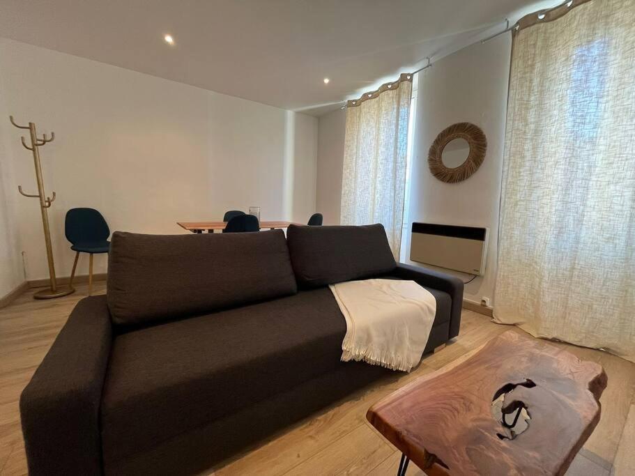 Appartement Proche Du Village Et De La Mer ลูกัท ภายนอก รูปภาพ