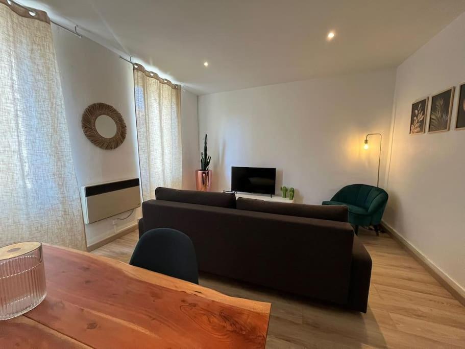 Appartement Proche Du Village Et De La Mer ลูกัท ภายนอก รูปภาพ
