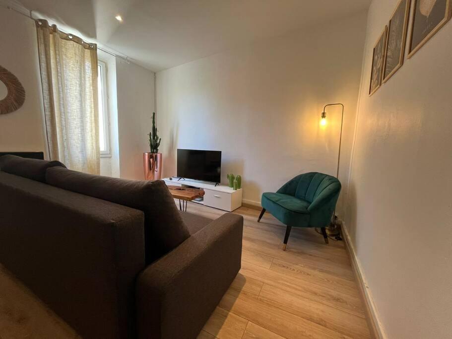 Appartement Proche Du Village Et De La Mer ลูกัท ภายนอก รูปภาพ